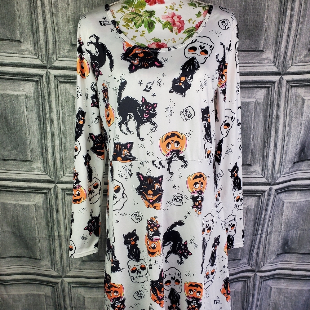 Halloween Themed Dress. (XL)
